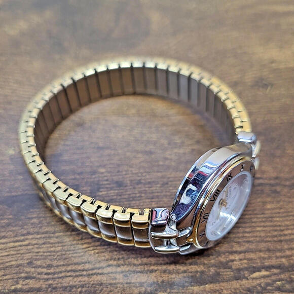 Kathy Ireland Ladies Watch w/ Time & Date, 2 tone, Water Resistant, New Battery - Picture 6 of 6